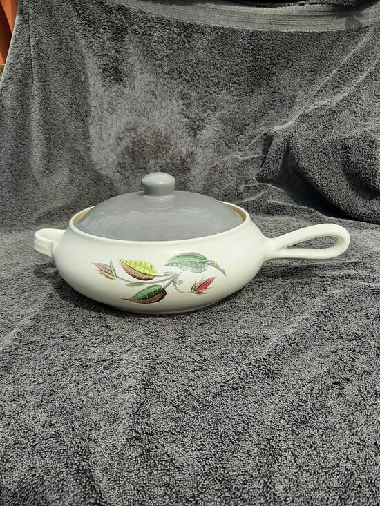 Denby Other - Denby 4 PT Round Flared Handle Covered Casserole "Spring"